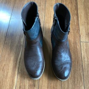 Women’s Size 8 Patrizia boots